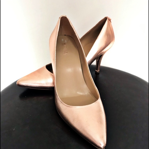 Michael Kors | Michael Rose Gold Pumps | 0137 - Picture 2 of 8